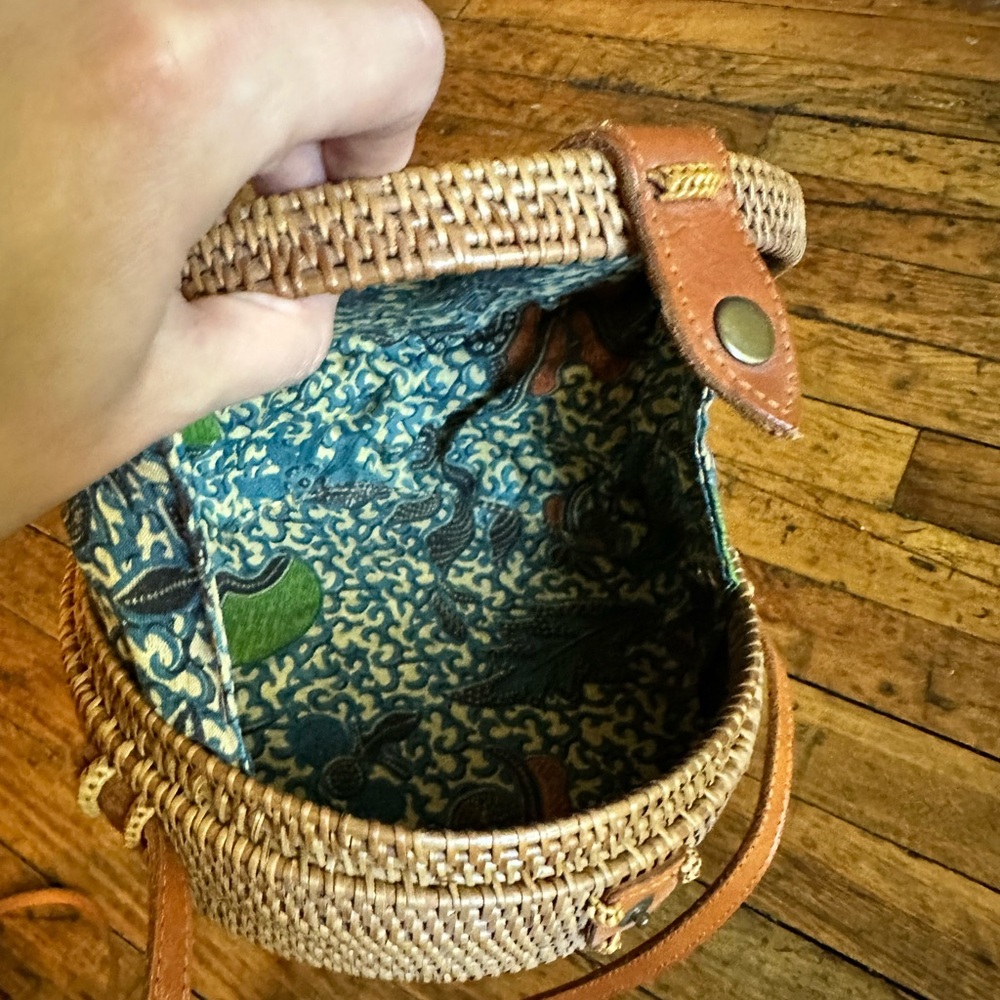 AMERII BROWN ROUND RATTAN BAG - Picture 8 of 14